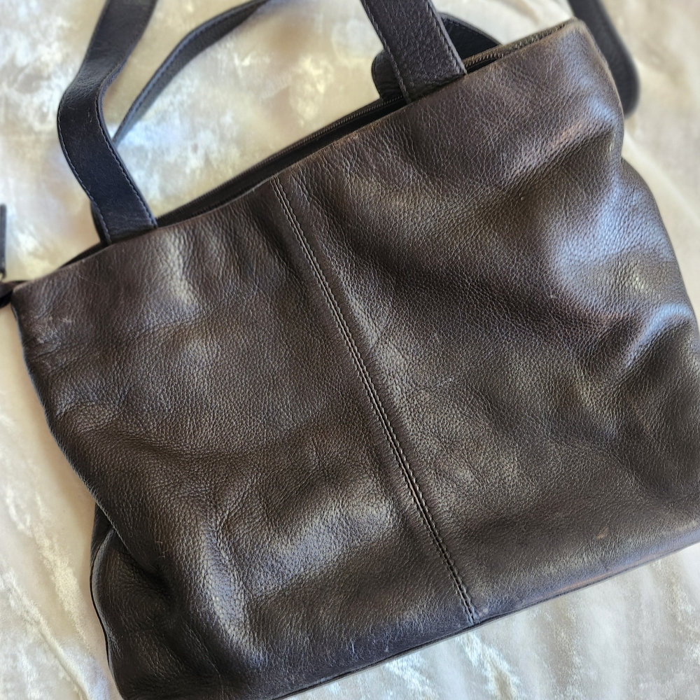 Kenneth Cole Rich Brown Leather Bag